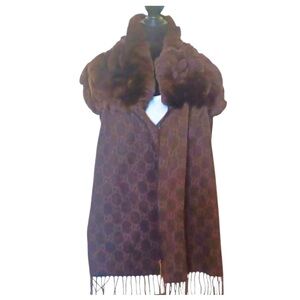 GUCCI Cashmere Reversible Shawl w/Rabbit Fur in Chocolate Brown, Authentic. NWT